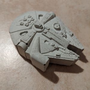 Mini Concrete Millennium Falcon Star Wars